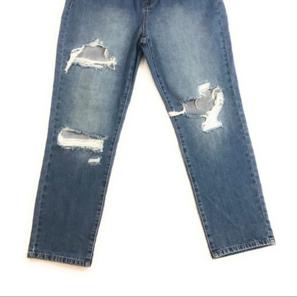 (SOLD) New York & Co. Distressed Straight Jeans - Picture 3 of 7